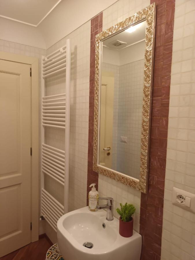 B&B Ai Due Santi Lecce Exterior photo